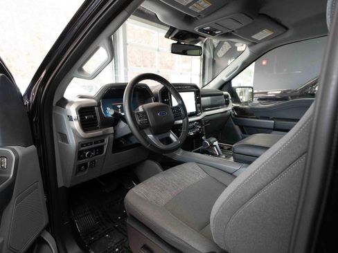 Used 2023 Ford F150 Lightning XLT image 8