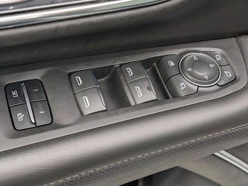 Certified 2023 Chevrolet Suburban Premier image 11