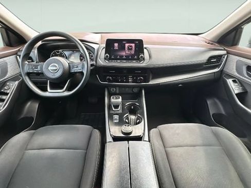 Used 2023 Nissan Rogue S AWD/4WD image 12