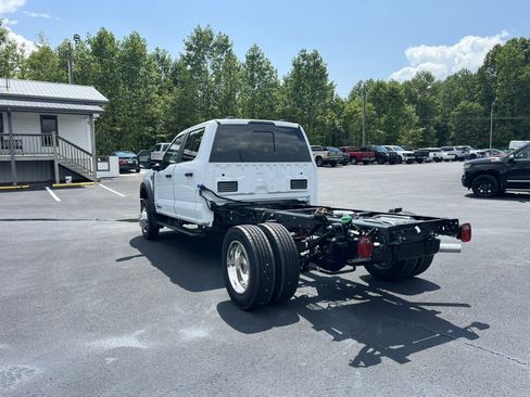 New 2025 Ford F450 XL w/ XL Chrome Package image 7