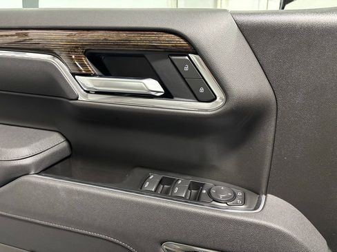 New 2026 GMC Sierra 1500 Elevation image 12