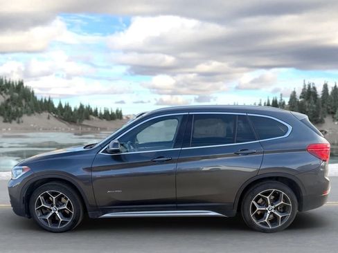 Used 2016 BMW X1 xDrive28i AWD/4WD image 6