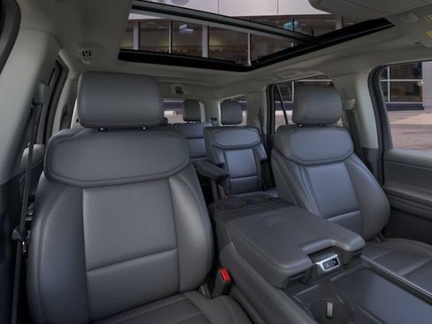New 2026 Ford Expedition Active AWD/4WD image 10