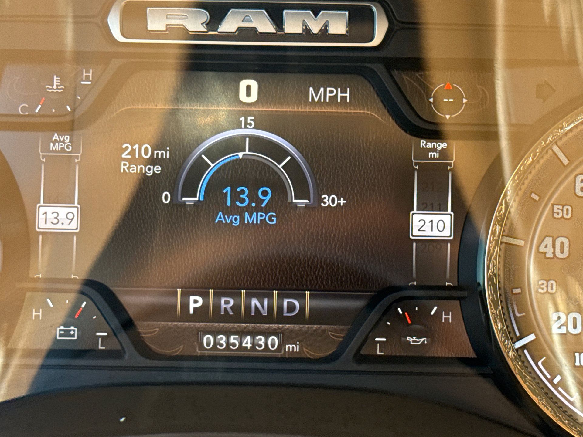 Used 2022 RAM 3500 Limited AWD/4WD image 32