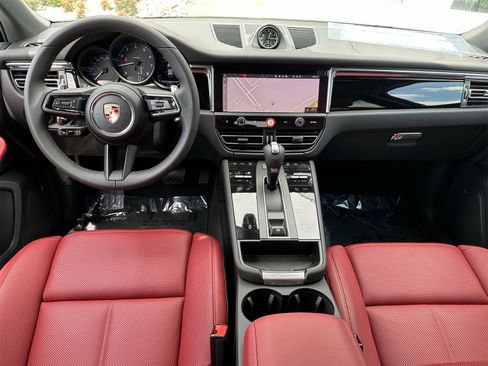 New 2025 Porsche Macan image 13