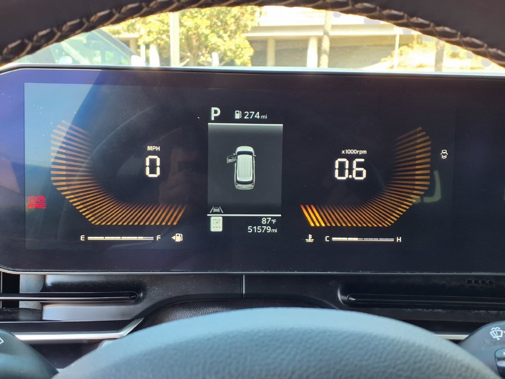 Certified 2025 Kia Carnival FWD image 20