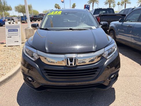 Used 2022 Honda HR-V EX image 2