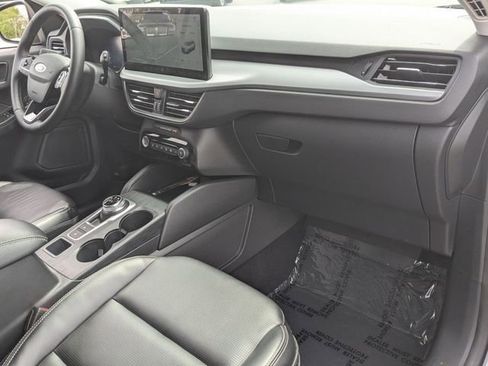 Certified 2023 Ford Escape Platinum AWD/4WD image 28