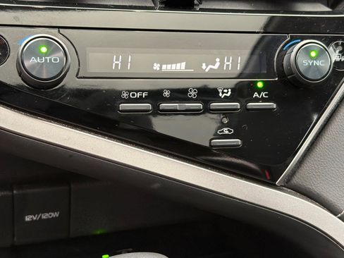 Used 2024 Toyota Camry XSE image 20