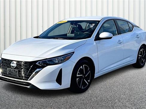 Used 2024 Nissan Sentra SV image 2