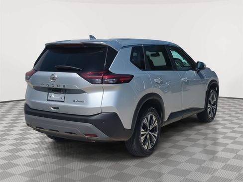 Used 2023 Nissan Rogue SV AWD/4WD image 5