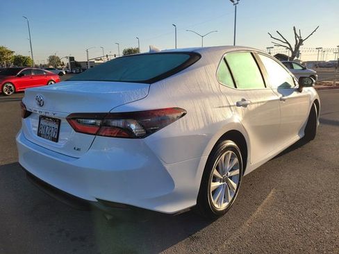 Used 2021 Toyota Camry LE FWD image 4
