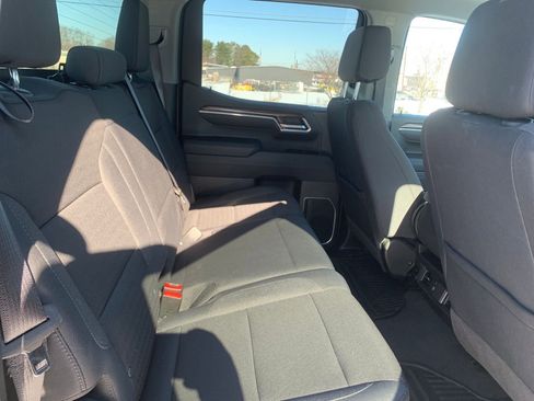 Used 2025 Chevrolet Silverado 1500 LT image 29