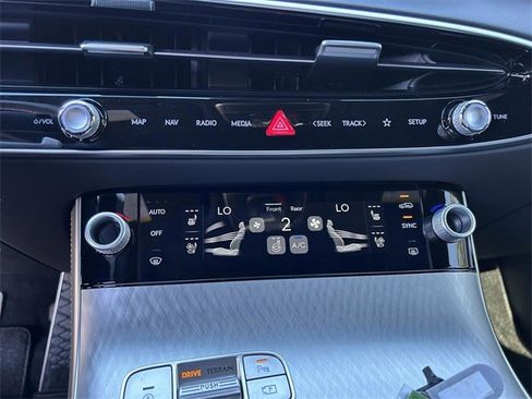 Used 2026 Genesis GV70 2.5T Sport Prestige image 29