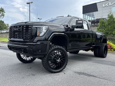 Used 2026 GMC Sierra 3500 Denali Ultimate AWD/4WD image 5