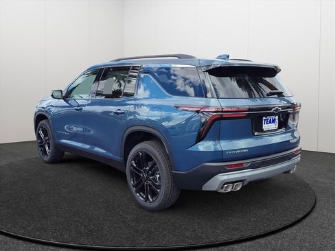 New 2026 Chevrolet Traverse LT w/ LPO, Floor Liner Package FWD image 4