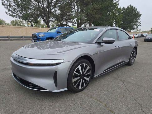Used 2024 Lucid Air Pure RWD image 1