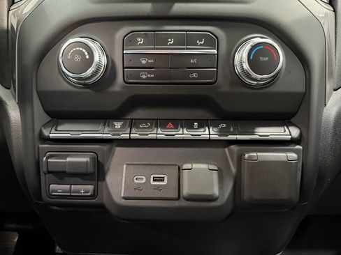 Used 2022 GMC Sierra 2500 Pro w/ Convenience Package AWD/4WD image 24