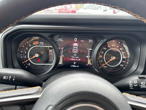 Used 2024 Jeep Wrangler Unlimited Sport AWD/4WD image 16
