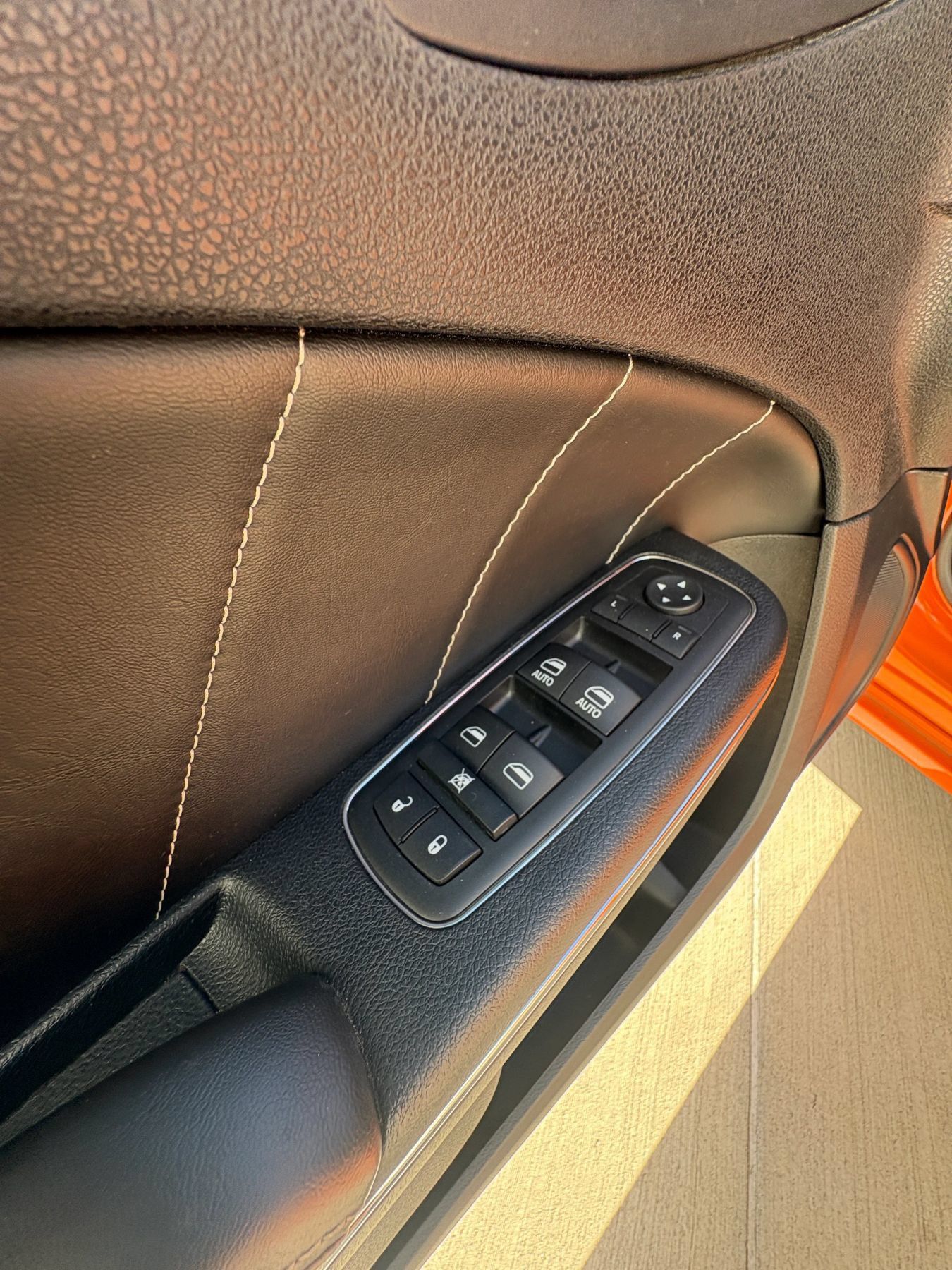 Used 2014 Dodge Charger R/T RWD image 23