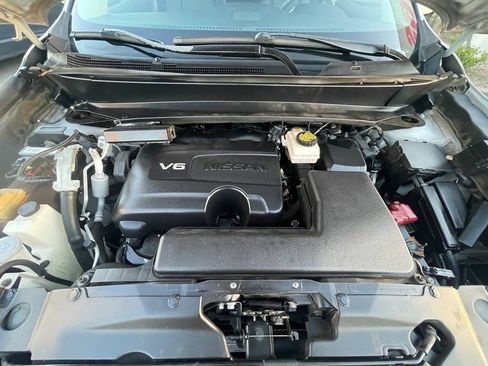 Used 2017 Nissan Pathfinder S image 43