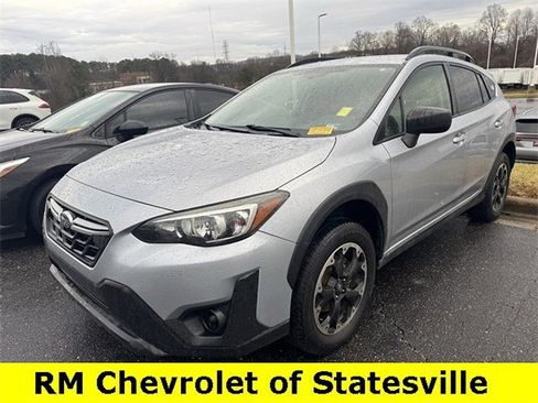 Used 2021 Subaru Crosstrek 2.0i image 1