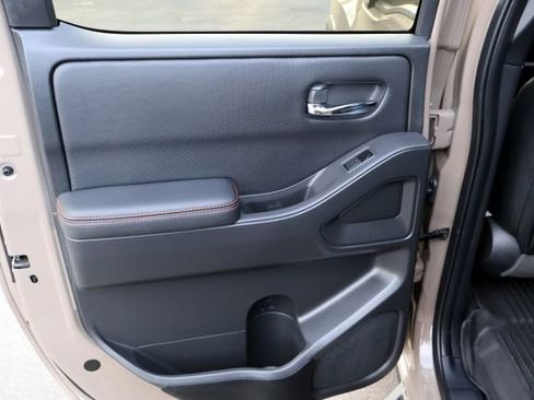 Used 2024 Nissan Frontier PRO-4X w/ Pro Premium Package image 27