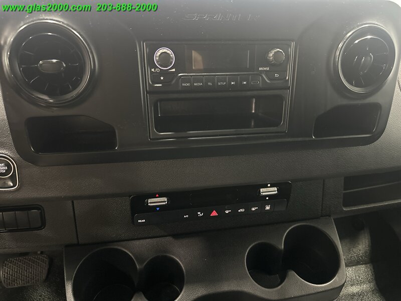 Used 2019 Mercedes-Benz Sprinter 2500 image 24