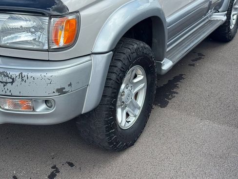 Used 2000 Toyota 4Runner Limited AWD/4WD image 4