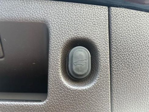 Used 2019 Chevrolet Tahoe Premier image 7