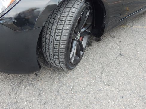 Used 2010 Hyundai Genesis 3.8 image 23