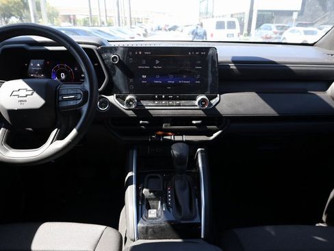 Used 2025 Chevrolet Colorado W/T image 20