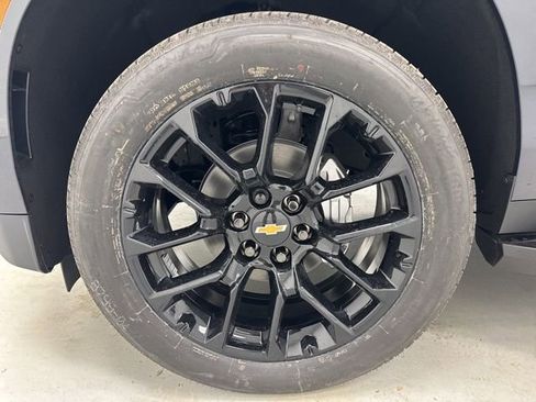 New 2026 Chevrolet Suburban Premier AWD/4WD image 42
