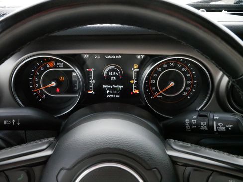 Used 2021 Jeep Wrangler Sport S image 21