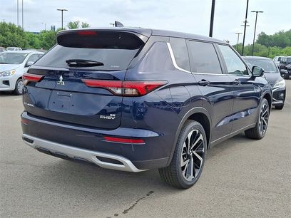 New 2025 Mitsubishi Outlander SE