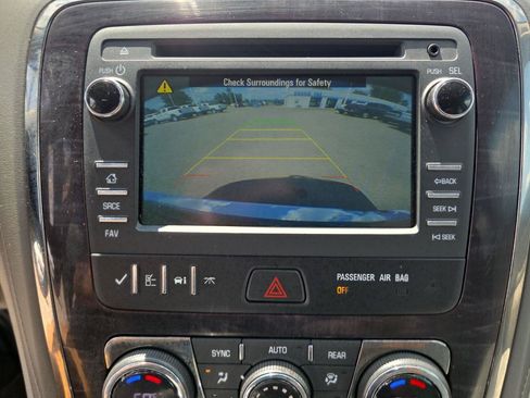 Used 2017 Buick Enclave Convenience FWD image 23