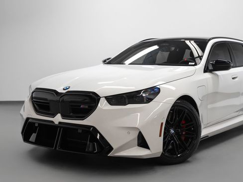 Used 2025 BMW M5 Touring w/ M Driver's Package AWD/4WD image 7