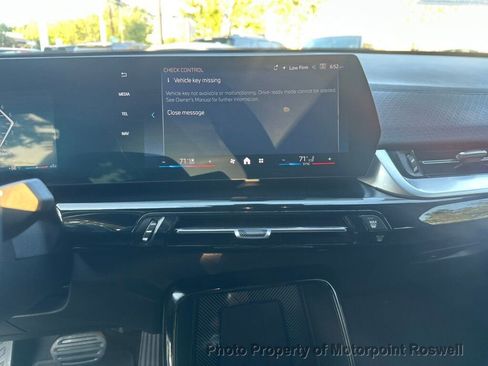 Used 2024 BMW X2 xDrive28i image 11