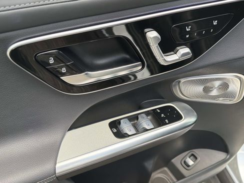 Certified 2025 Mercedes-Benz GLC 300 4MATIC image 16