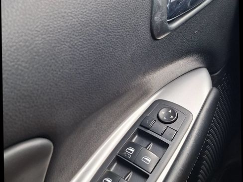 Used 2016 Dodge Journey SE w/ Flexible Seating Group FWD image 25