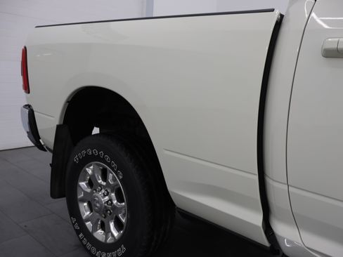 Used 2024 RAM 2500 Laramie AWD/4WD image 26