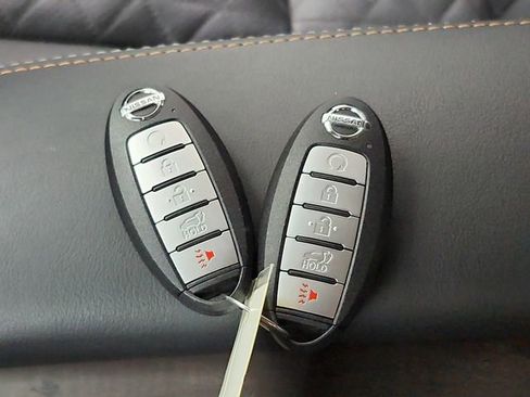 Used 2021 Nissan Murano Platinum w/ Cargo Package image 35