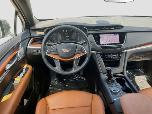 Used 2025 Cadillac XT5 Premium Luxury w/ Technology Package FWD image 24