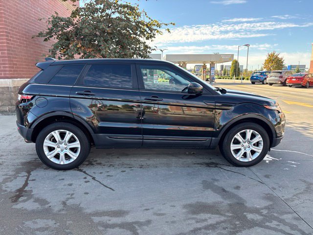 Used 2017 Land Rover Range Rover Evoque SE AWD/4WD image 8