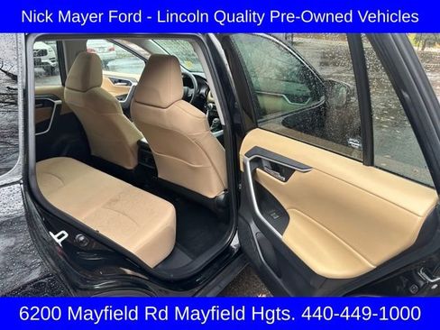 Used 2021 Toyota RAV4 XLE w/ Convenience Package image 25