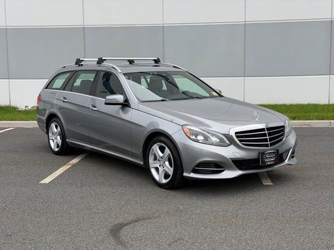 Used 2014 Mercedes-Benz E 350 4MATIC Wagon w/ Premium 1 Package image 3