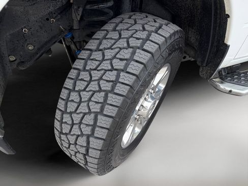 Used 2024 RAM 2500 Big Horn AWD/4WD image 10