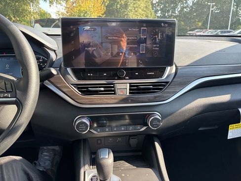 New 2025 Nissan Altima 2.5 SV w/ SV Special Edition Package image 11