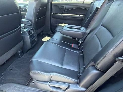 Used 2023 Honda Passport EX-L image 16