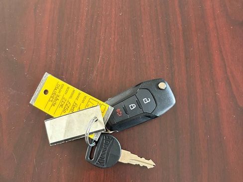 Used 2021 Ford F250 XL w/ Power Equipment Group image 25